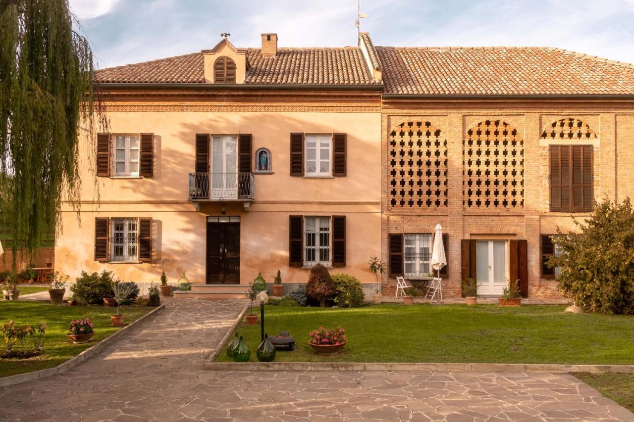 Apart-Agriturismo "La Colomba" Nizza Monferrato Exterior foto