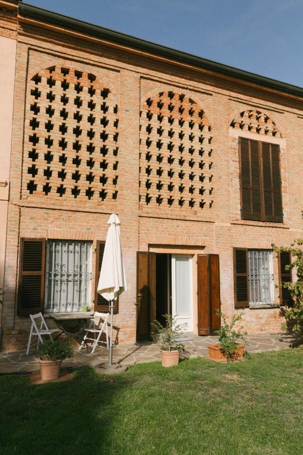 Apart-Agriturismo "La Colomba" Nizza Monferrato Exterior foto